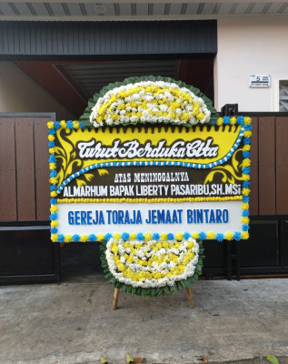 Papan Bunga Duka di Kedungumpul